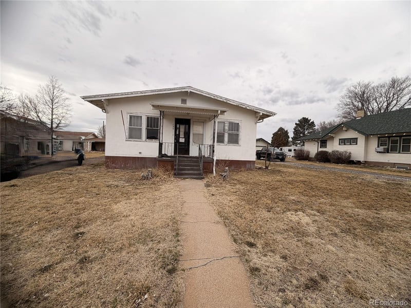125 Miller Ave, Haxtun, CO 80731
