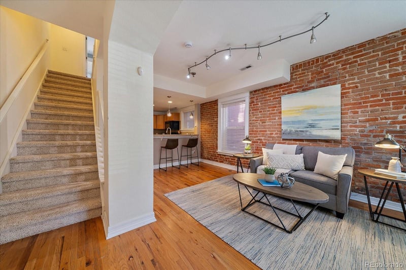 1576 Franklin St, Denver, CO 80218