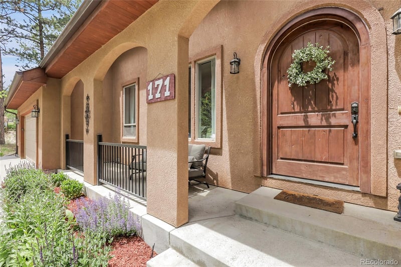 171 Columbine St, Larkspur, CO 80118