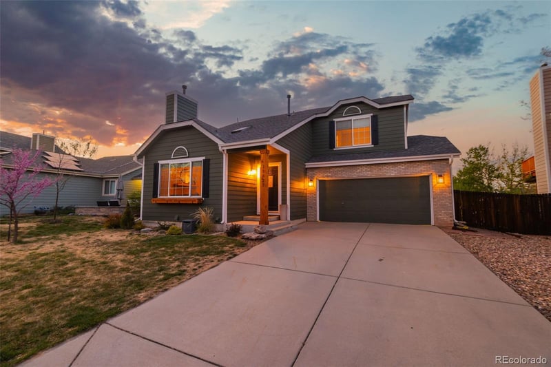 13827 65th Dr, Arvada, CO 80004