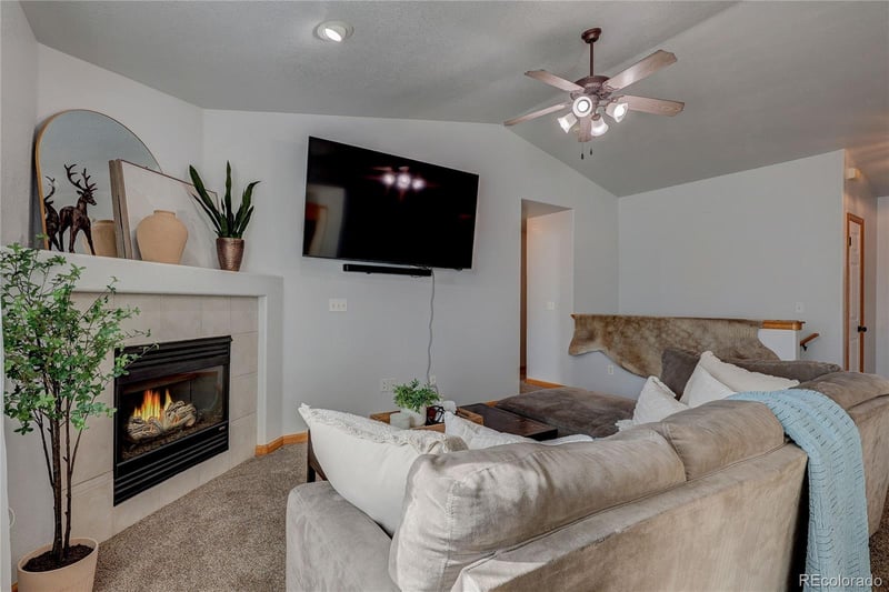 1498 Dawn Dr, Milliken, CO 80543