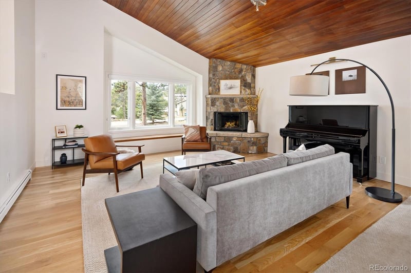 23776 Currant Dr, Golden, CO 80401