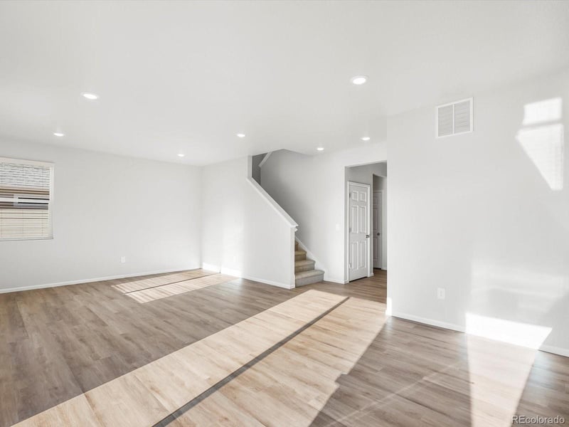 4641 Sunsplash Way, Johnstown, CO 80534