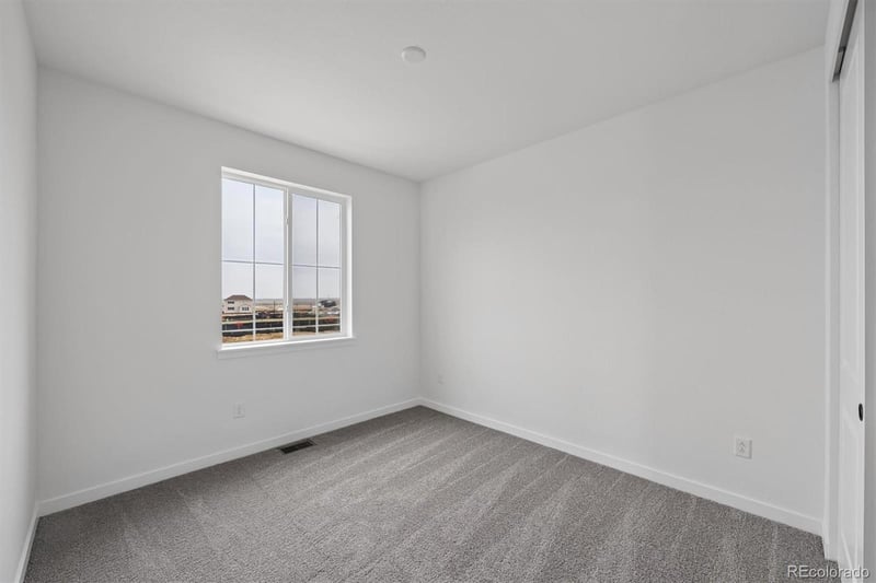 2122 Irvington St, Aurora, CO 80018