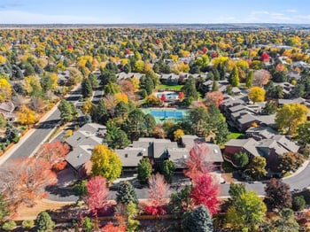 16 Beacon Hill Ln, Greenwood Village, CO 80111