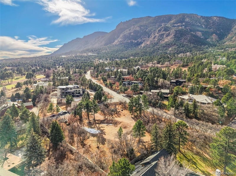 32 Penrose Ln, Colorado Springs, CO 80906