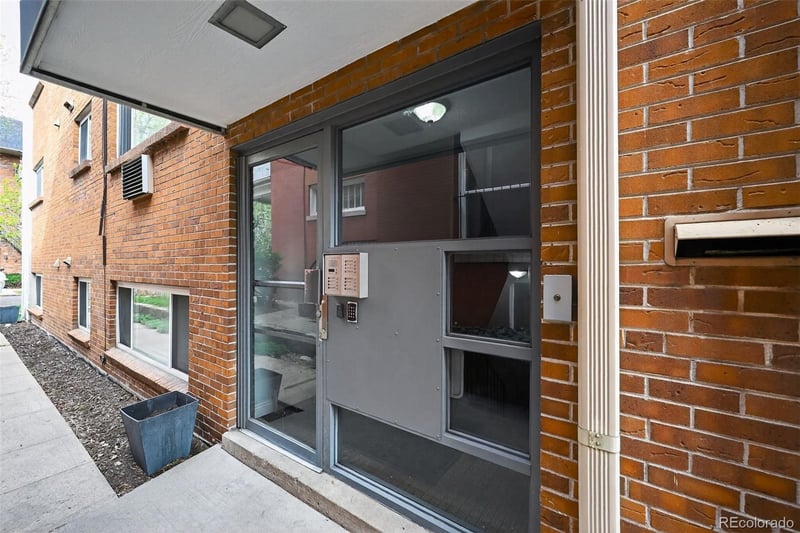 1242 Gaylord St #201, Denver, CO 80206