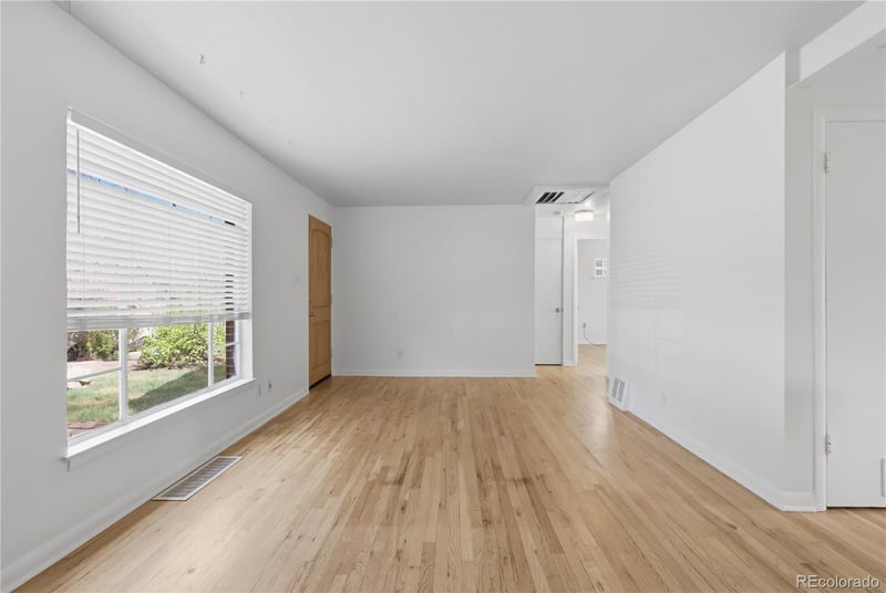 1364 Dayton St, Aurora, CO 80010