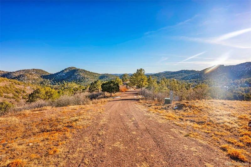 303 Peak View Pl, Canon City, CO 81212