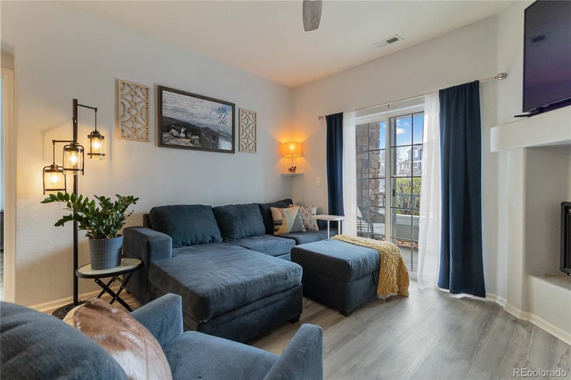 5255 Memphis St #702, Denver, CO 80239
