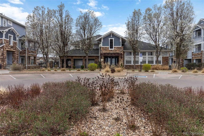 5255 Memphis St #702, Denver, CO 80239