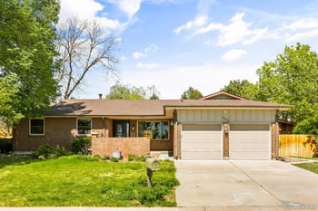 5477 S Cimarron Rd, Littleton, CO 80123