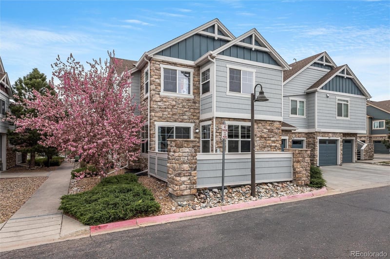 23501 Alamo Pl #A, Aurora, CO 80016