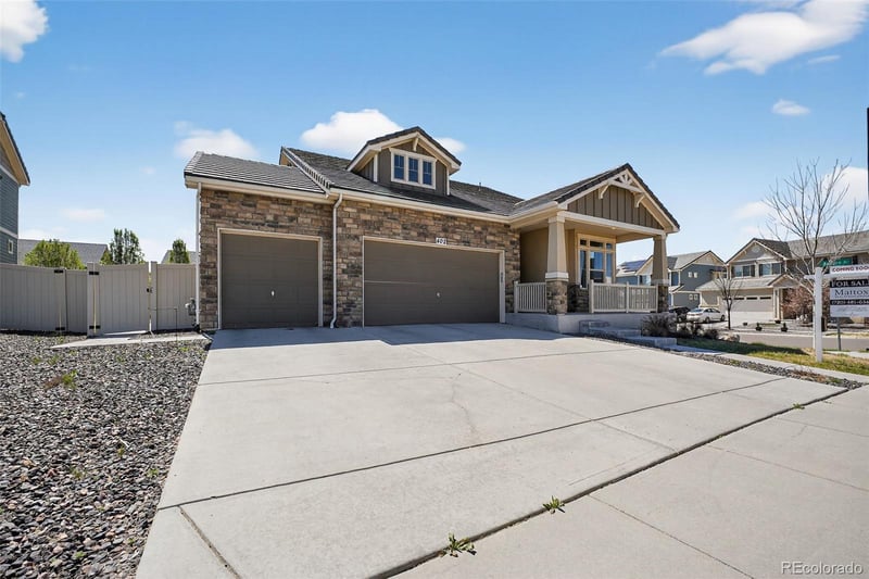 402 Highlands Cir, Erie, CO 80516