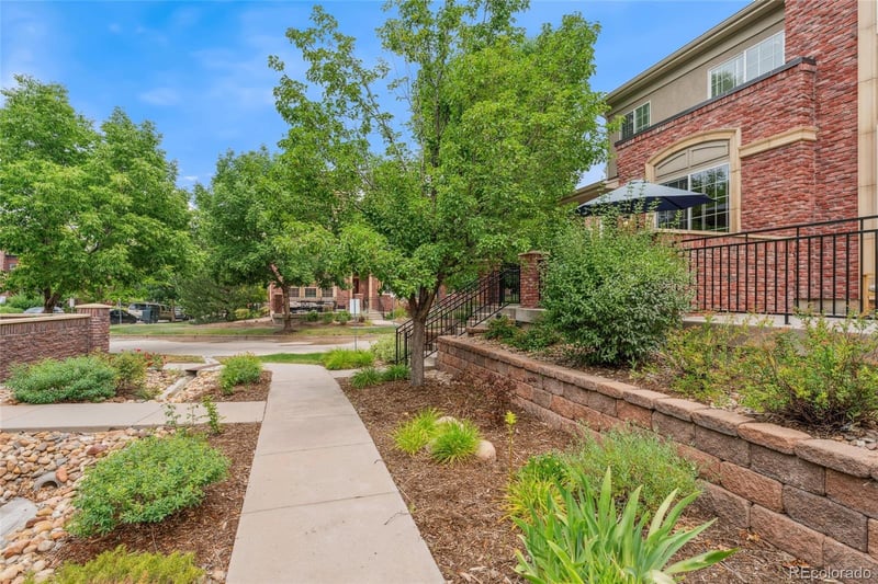 804 Rockhurst Dr #A, Highlands Ranch, CO 80129