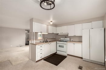8201 S Santa Fe Dr Lot 194, Littleton, CO 80120