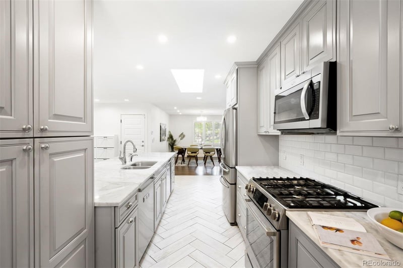 1715 Oneida St, Denver, CO 80224