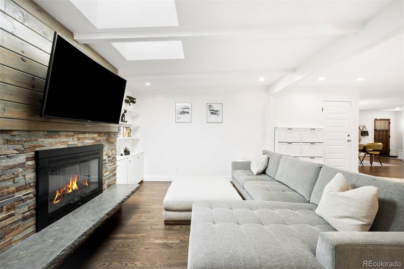 1715 Oneida St, Denver, CO 80224