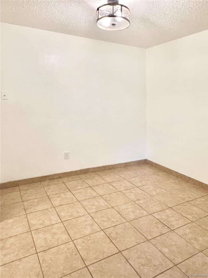 14590 2nd Ave #101B, Aurora, CO 80011