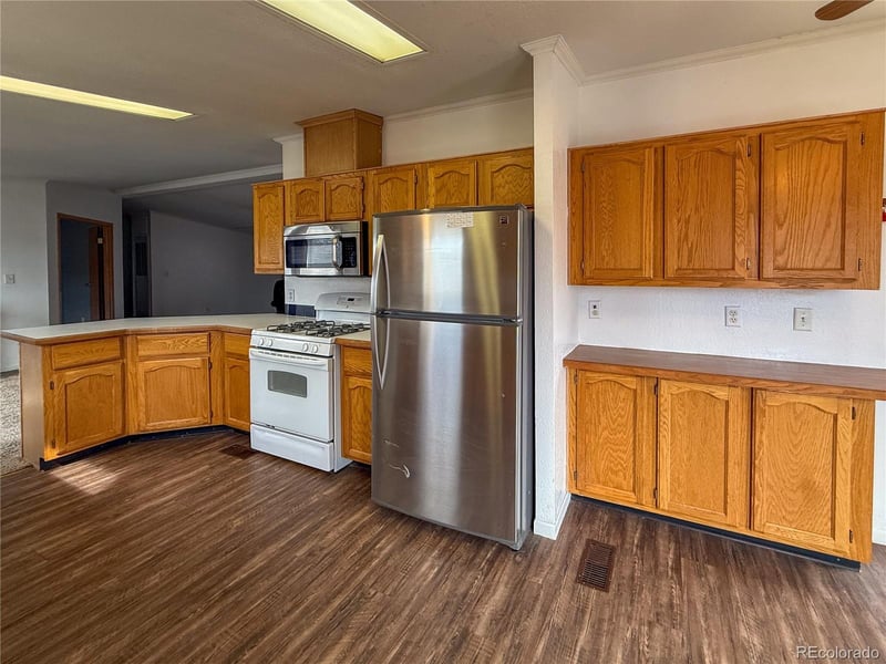 337 Vine St, Burlington, CO 80807