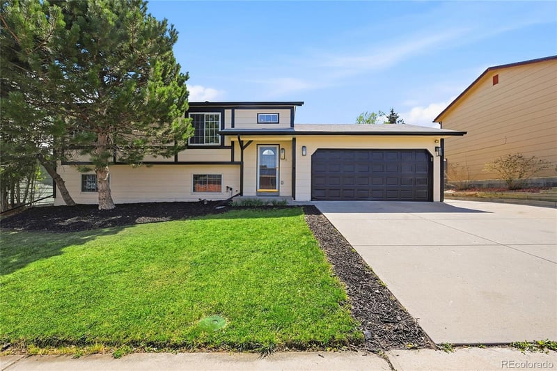 1830 96th Dr, Thornton, CO 80229