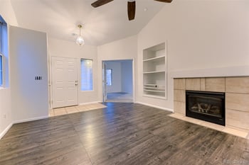 7372 Mobile St, Aurora, CO 80016