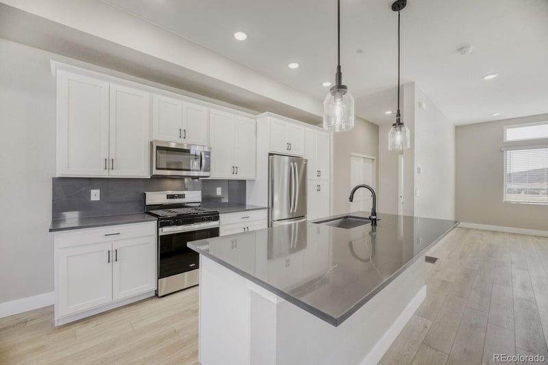 15544 Washburn , Lakewood, CO 80228