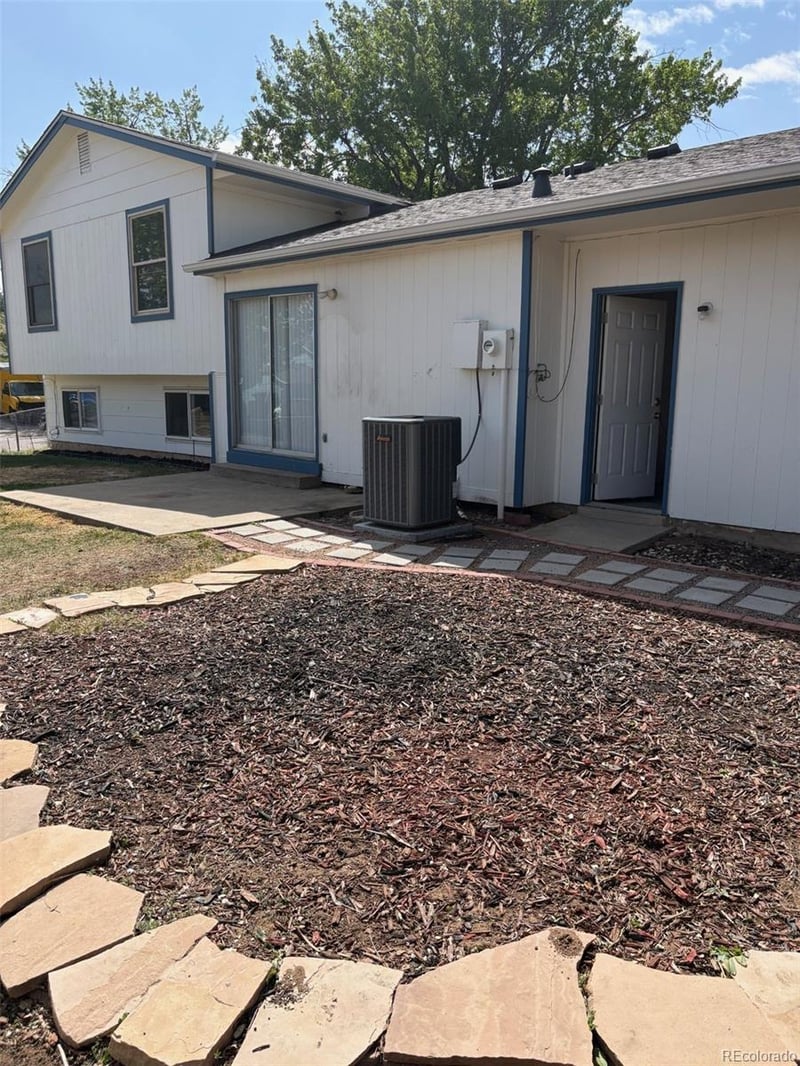 9315 Girard Pl, Lakewood, CO 80227