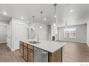 265 High Point Dr #203, Longmont, CO 80504