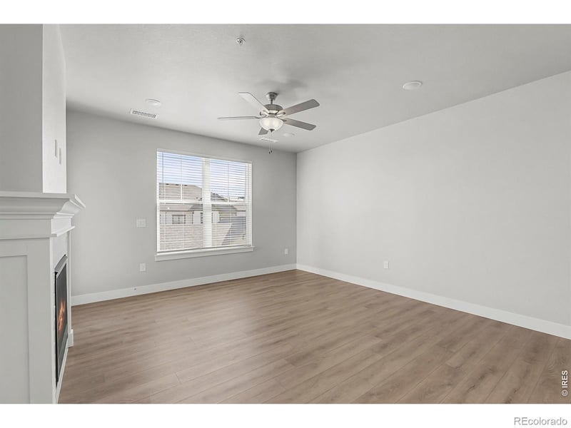 265 High Point Dr #203, Longmont, CO 80504