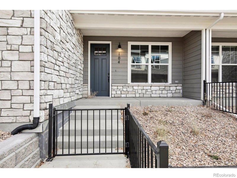 410 High Point Dr #104, Longmont, CO 80504