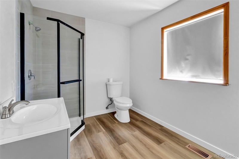 1201 Hanover St, Aurora, CO 80010