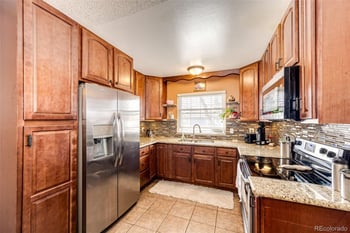 20571 Coolidge Pl, Aurora, CO 80011