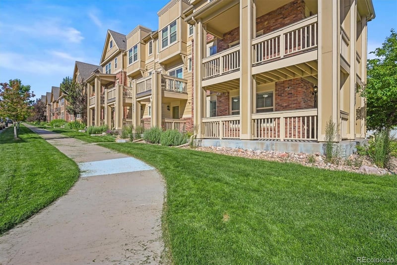 10241 Bellwether Ln, Lone Tree, CO 80124