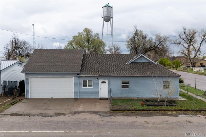 505 2nd Ave, Deer Trail, CO 80105