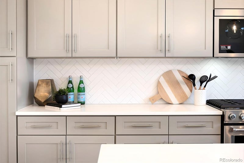 22 Oneida Ct, Denver, CO 80230