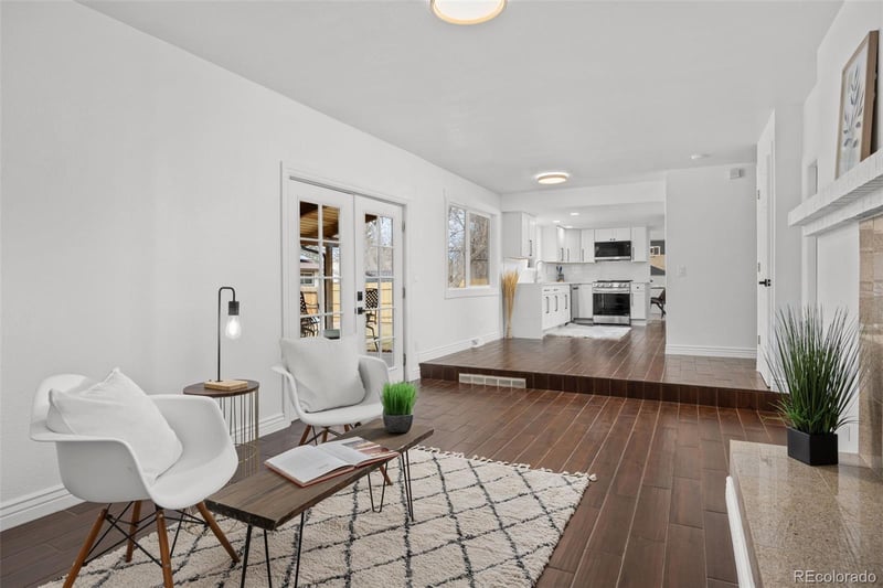 1607 Oakland St, Aurora, CO 80012