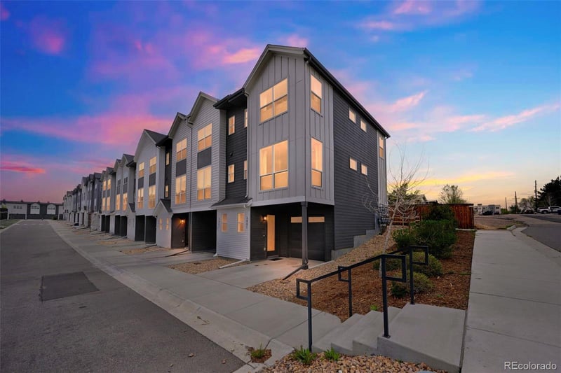 3401 63rd Pl, Denver, CO 80221