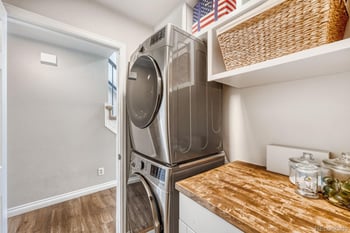 607 Huntington Pl, Highlands Ranch, CO 80126