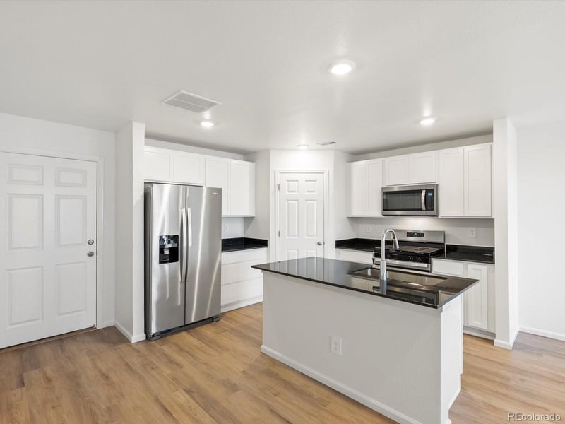 21239 65th Dr, Aurora, CO 80019