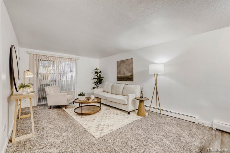 2190 S Holly St #112, Denver, CO 80222