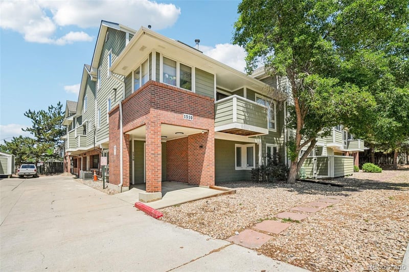 1310 S Monaco Pw #G, Denver, CO 80224