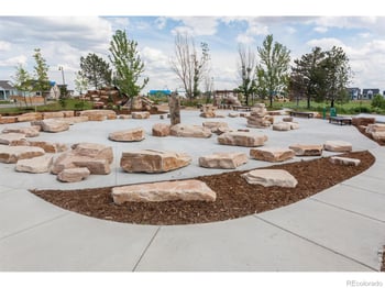 6087 Red Barn Rd, Timnath, CO 80547