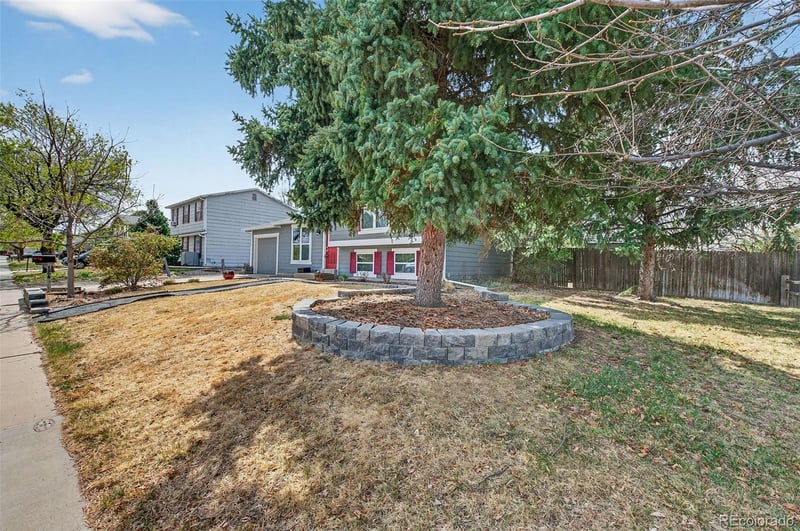 1205 Telluride St, Aurora, CO 80017