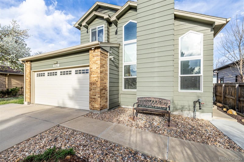 6158 Zenobia Ct, Arvada, CO 80003