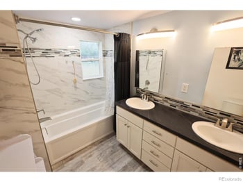 507 11th St, Loveland, CO 80537