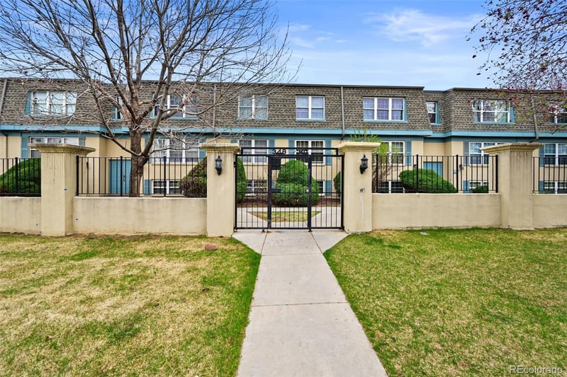 3480 Akron St #8, Denver, CO 80231