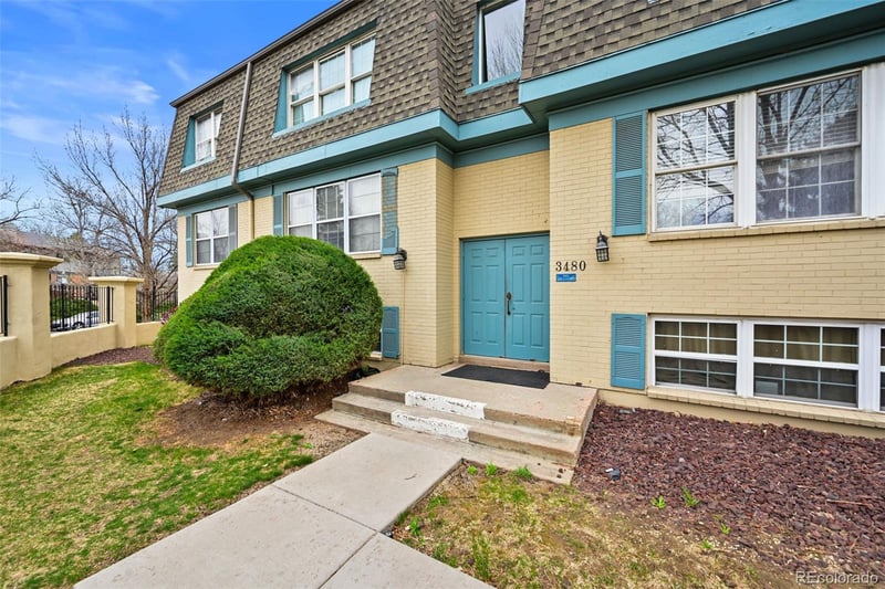 3480 S Akron St #8, Denver, CO 80231