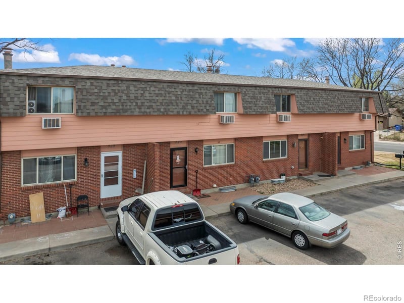 824 37th Ave Ct #824, Greeley, CO 80634
