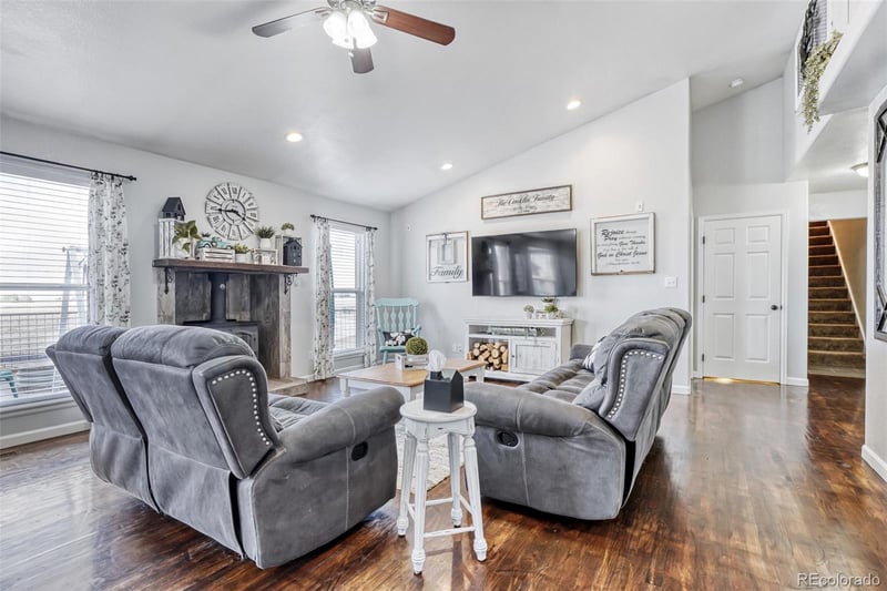 50931 32nd Ave, Bennett, CO 80102